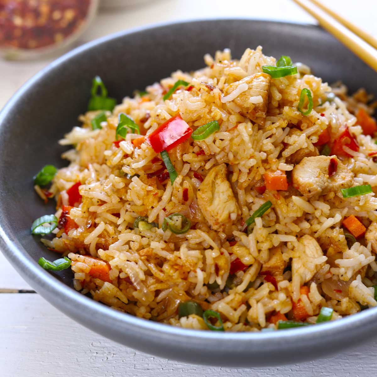 gà đá lộn với chim sáo
